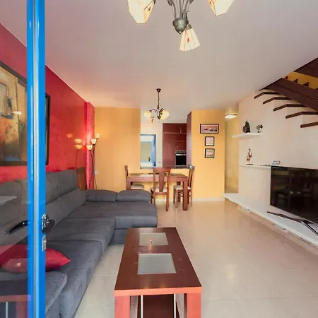Modern House In Casa vacanze
