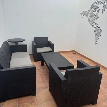 Modern House In 파마라