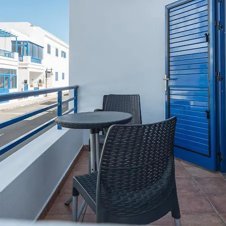 度假居 Modern House In